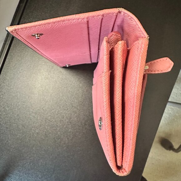 Authentic Prada Saffiano Metal Wallet in Peonia COA Included - EUC - Picture 2 of 7